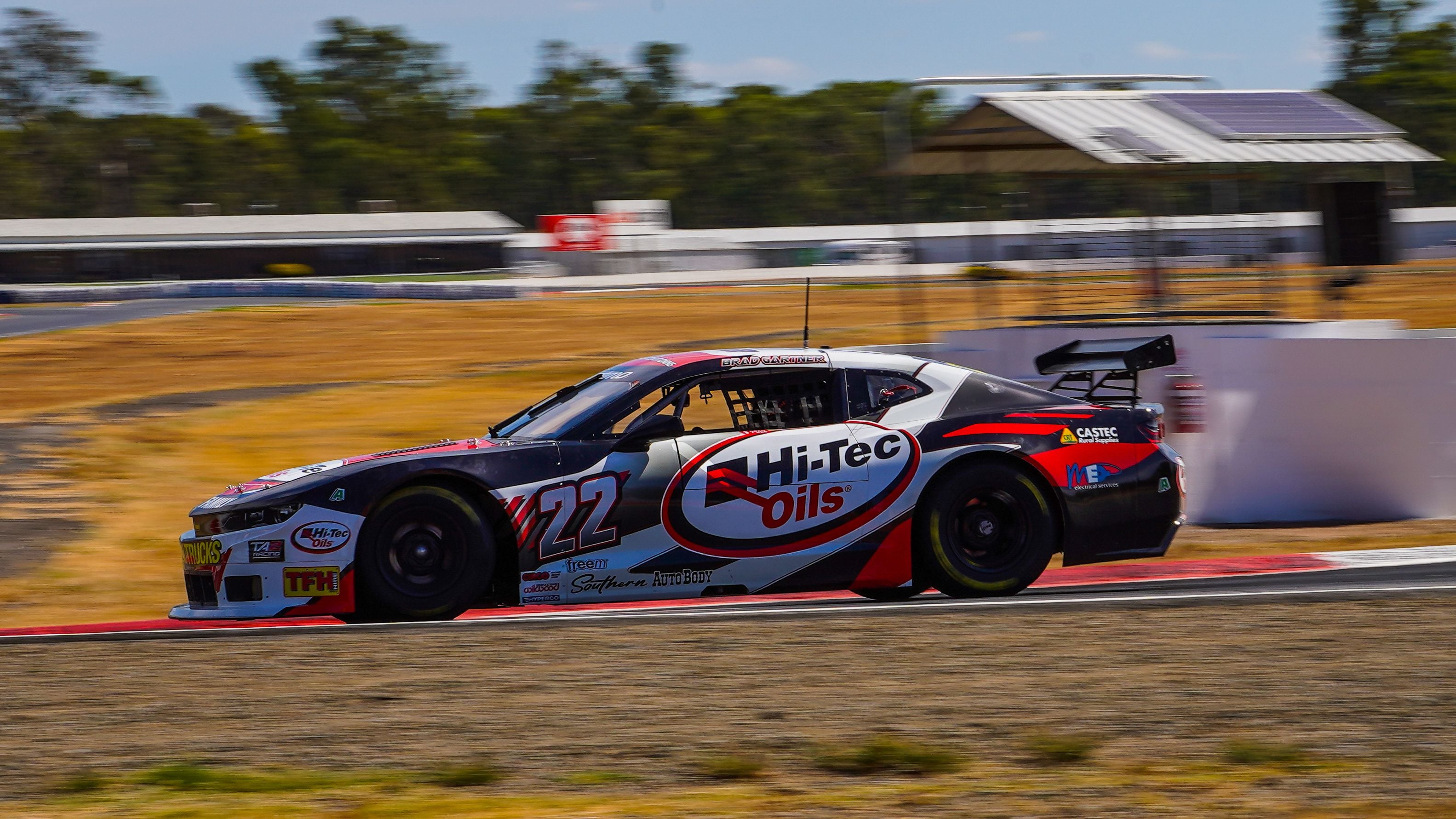 Hi-Tec Oils Motorsport Fields Three-Car’s for TA2 Enduro Hi-Tec Oils Motorsport Fields Three-Car’s for TA2 Enduro